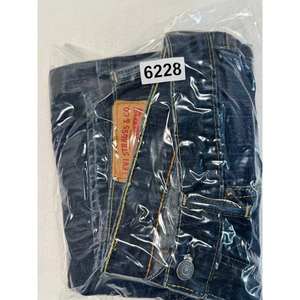 Levis levi 541
